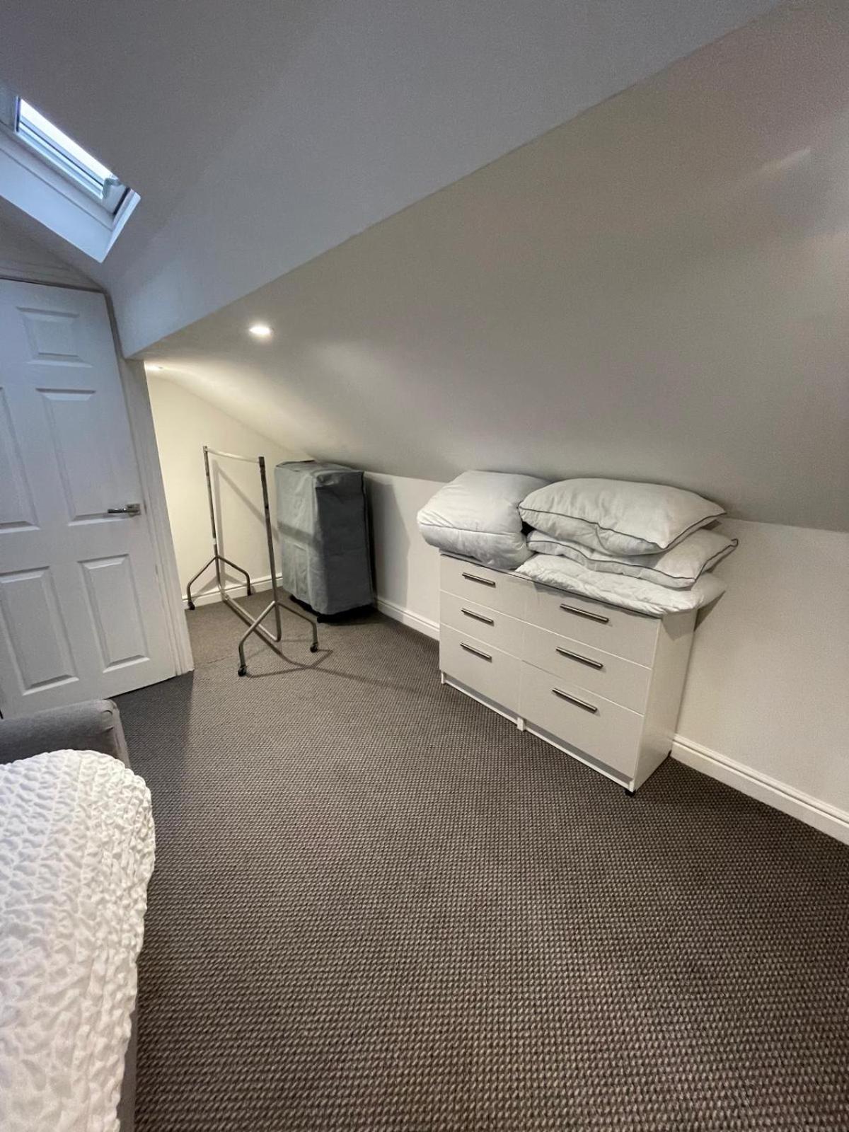 Spacious 2 Bedroom Apartment Liverpool Kültér fotó