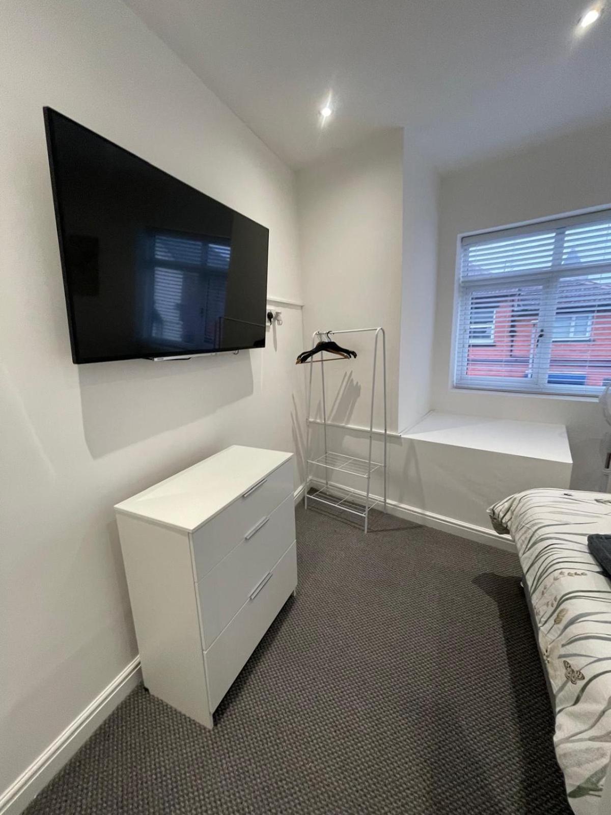 Spacious 2 Bedroom Apartment Liverpool Kültér fotó